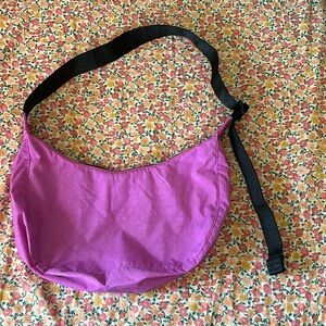 Extra Pink Medium Baggu Crescent Bag
